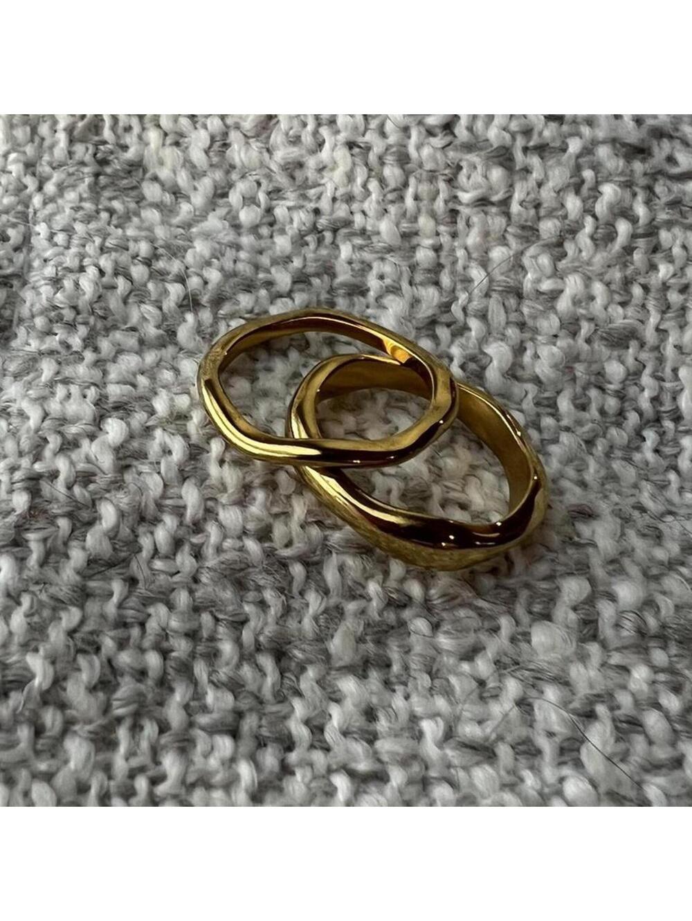 Vintage Stackable Set of Two Gold-Toned bands